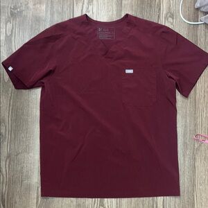 Men’s Slick Tech Figs top - Medium Maroon